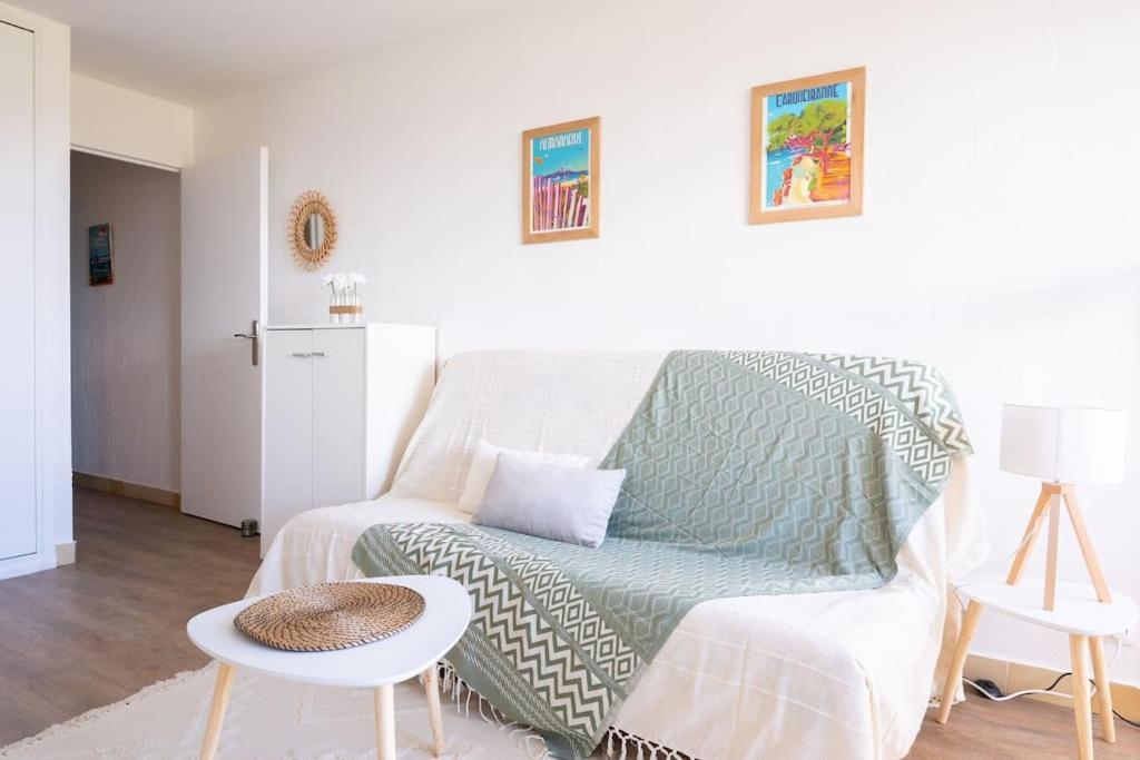 Charmant A 600 M Des Plages Proche Des Commerces Lesclesdenicole Carqueiranne Luaran gambar