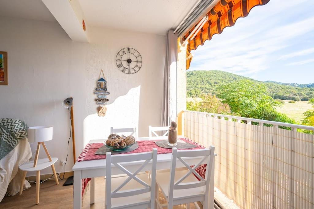 Charmant A 600 M Des Plages Proche Des Commerces Lesclesdenicole Carqueiranne Luaran gambar