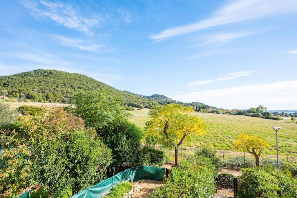 Charmant A 600 M Des Plages Proche Des Commerces Lesclesdenicole Carqueiranne Luaran gambar