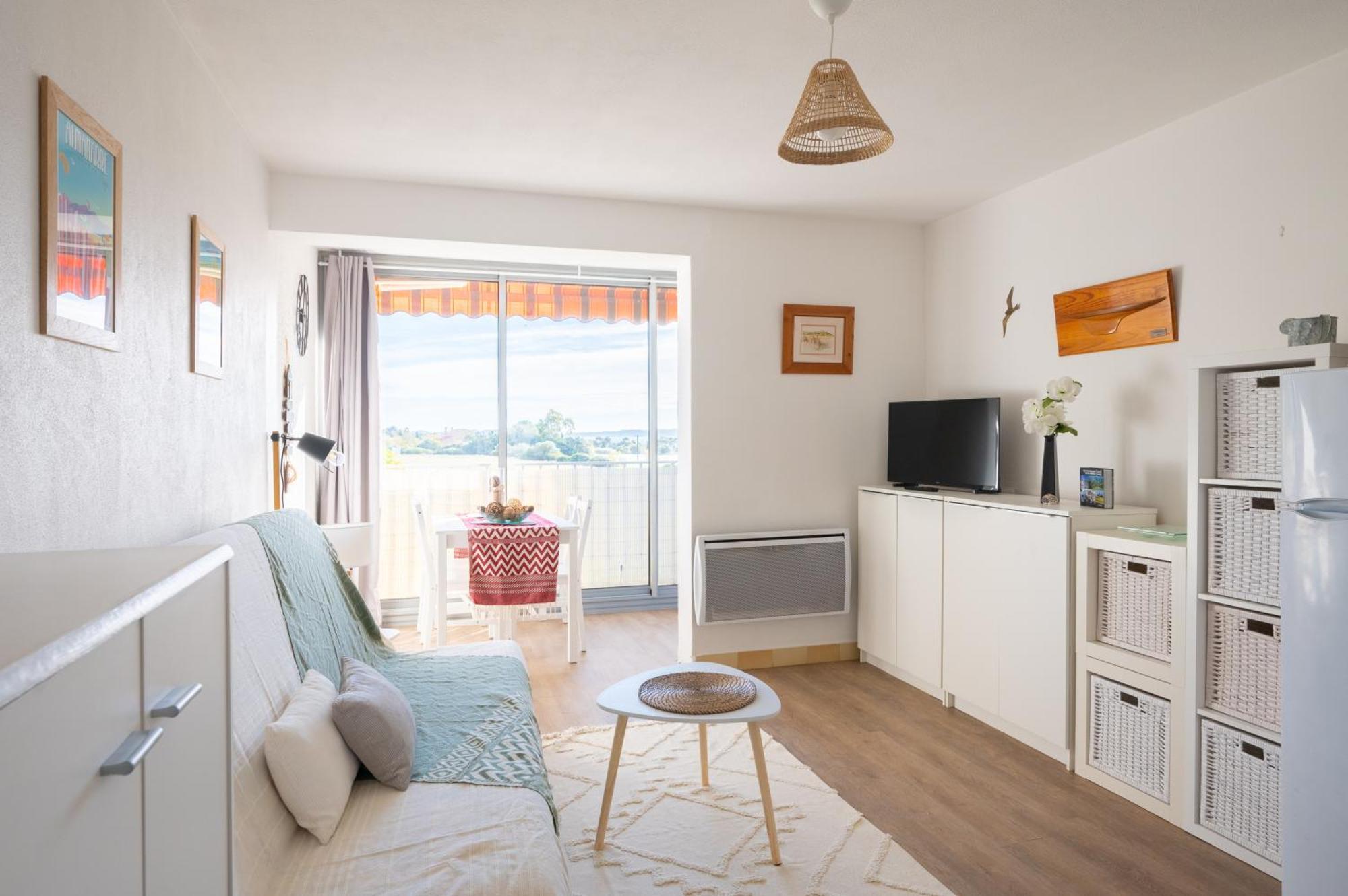 Charmant A 600 M Des Plages Proche Des Commerces Lesclesdenicole Carqueiranne Luaran gambar
