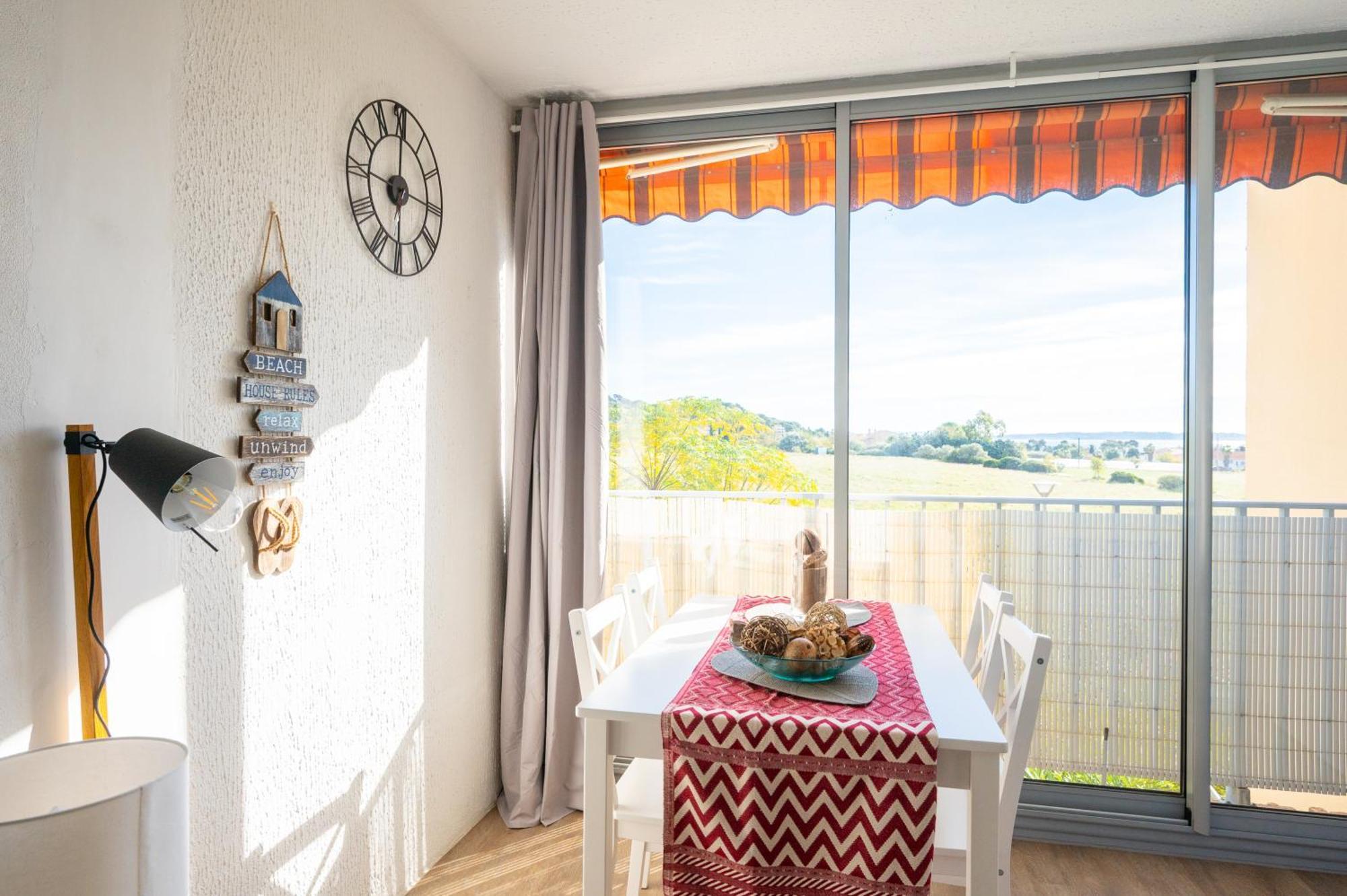 Charmant A 600 M Des Plages Proche Des Commerces Lesclesdenicole Carqueiranne Luaran gambar